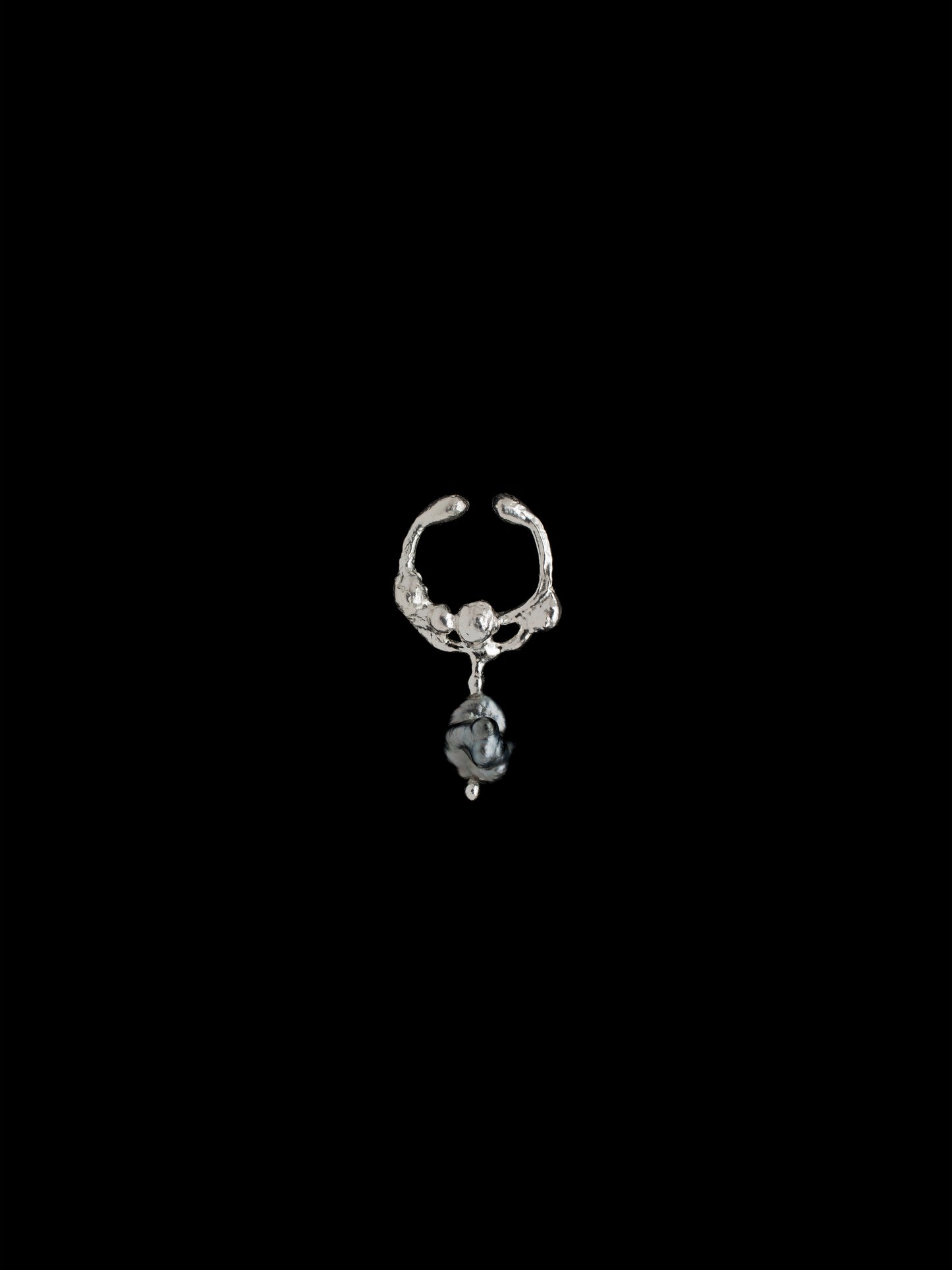 Handmade molten metal silver septum ring with Keshi pearl