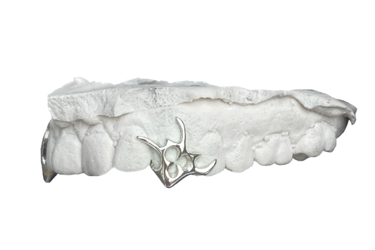 Thorny Tribal Fangs