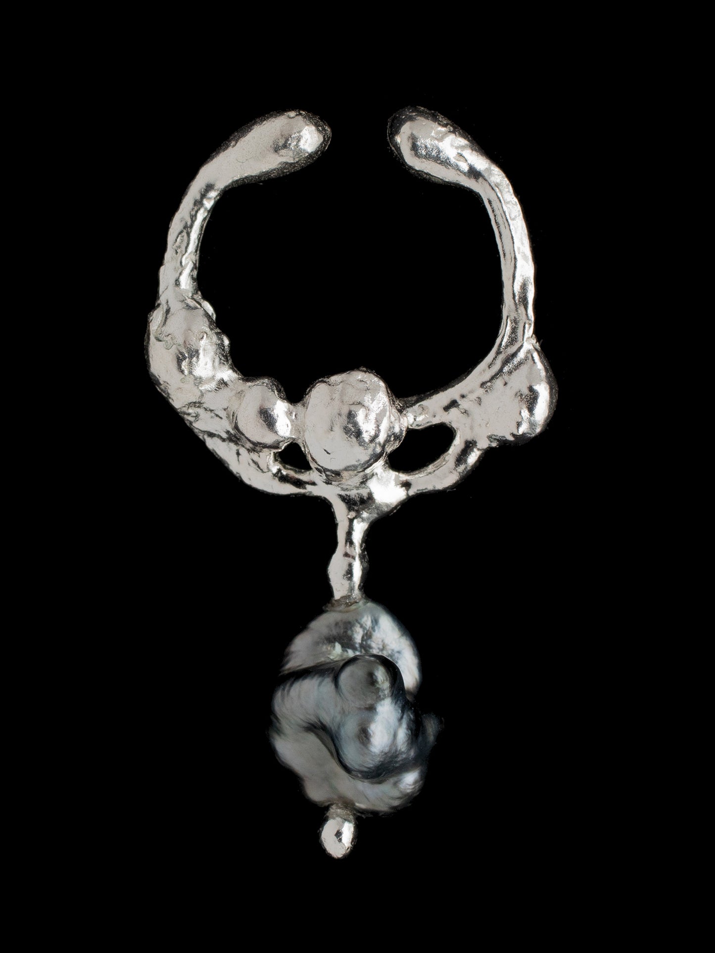Handmade molten metal silver septum ring with Keshi pearl