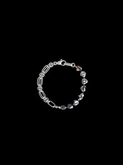  Handmade Keshi pearl and chain bracelet 